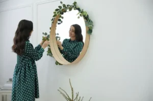 Tips for Decorating Your Business with Mirrors